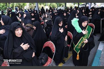 اجتماع صادقیون در فلکه دوم صادقیه 44