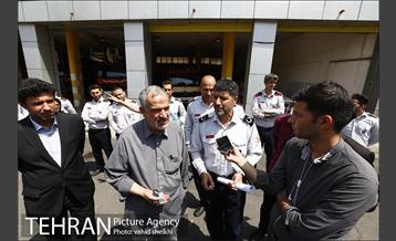 تهران گردی احمد مسجد جامعی به مناسبت روز مشروطه 2 14