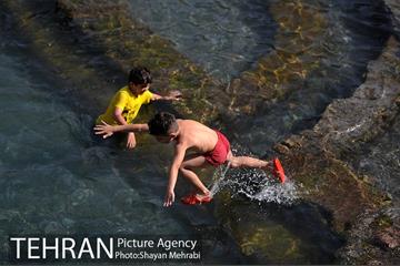 تابستان گرم  در چشمه علی 4