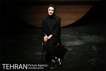 نمایش جیرجیرک، نسخه پاراجانف 2