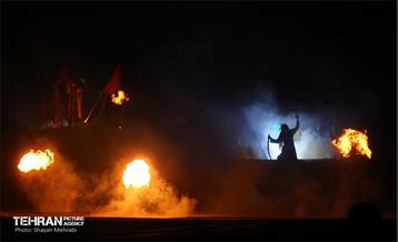 نمایش بزرگ میدانی «تنهاتر از مسیح» 26