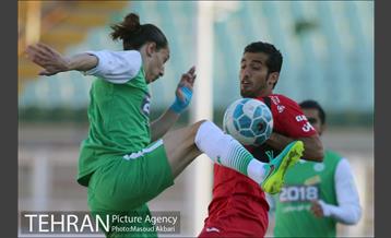 دیدار تیم های فوتبال ماشین سازی و پرسپولیس