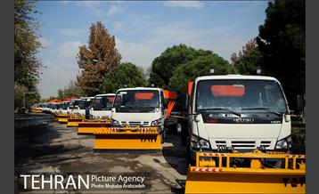 بازدید شهردار تهران از تجهیزات سازمان پسماند صالح آباد 4