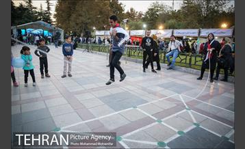 جشنواره بازی در پارک ملت 6