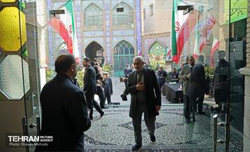 مراسم ترحیم زنده‌یاد محمدهادی چمران 54