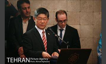 شکوفه های گیلاس و افسانه گنجی در موزه امام علی 1