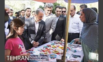 بازدید شهردار تهران از نوروزگاه بلوار کشاورز 15