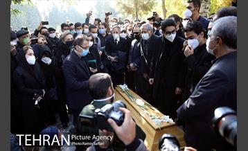 مراسم خاکسپاری پیکر محمدرضا شجریان در توس 4