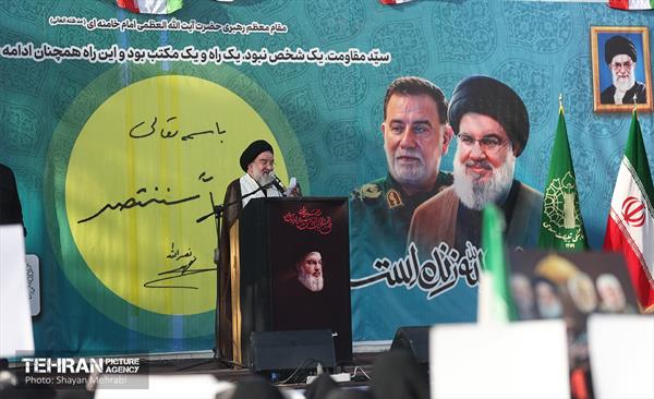 تجمع قدردانی از عملیات وعده صادق ۲ در میدان امام حسین (ع) 42