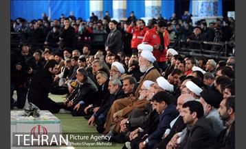 تشییع شهدای آتش نشان در شبستان مصلی 16