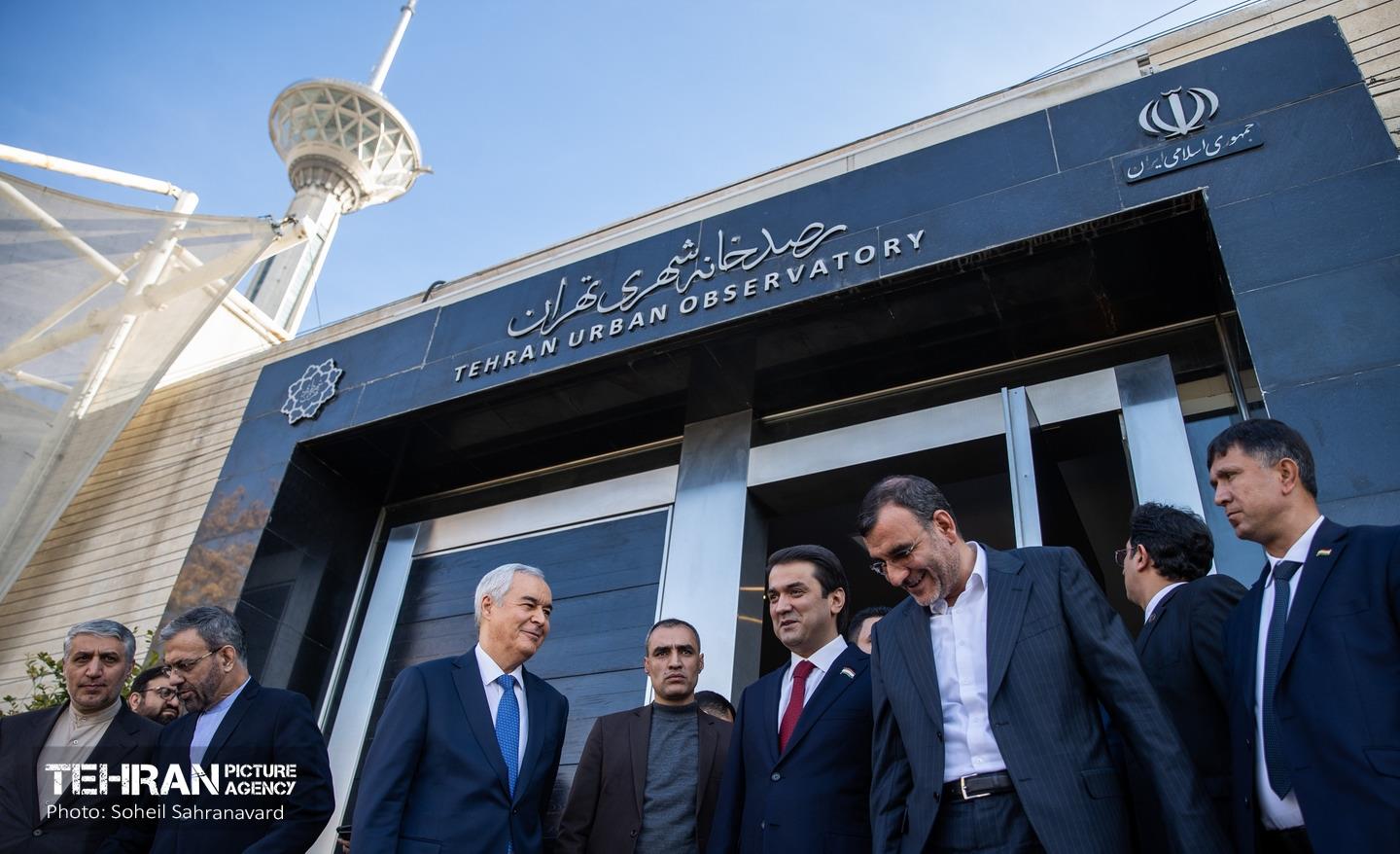 بازدید شهردار دوشنبه از برج میلاد 32