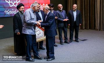 آیین تقدیر از چهار دهه خدمات علی محمد مختاری 6