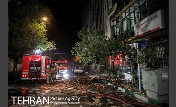 آتش‌سوزی ساختمان چهار طبقه در خیابان فخر رازی 9