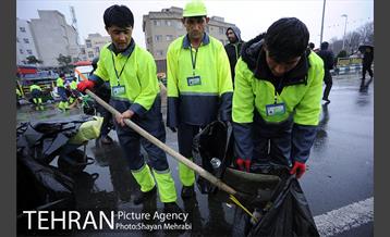 خدمات شهرداری تهران در پایان راهپیمایی یوم الله 22 بهمن 7
