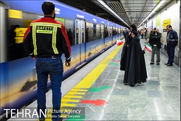 خدمات رسانی مترو تهران در روز ۲۲ بهمن 14