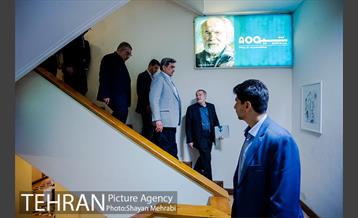 نشست صمیمانه شهردار تهران با شورای عالی و مدیرعامل خانه ی هنرمندان ایران 25