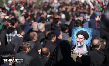 اجتماع مردم تهران در پی شهادت رهبر انقلاب - 1 71