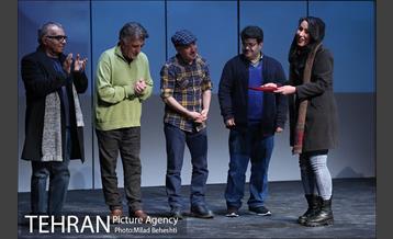 مراسم معرفی برگزیدگان مسابقه عکس پوسترهویت بصری نمایشنامه نویس و پِژوهش 8