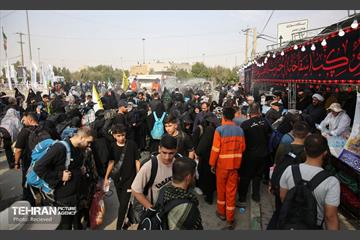 خدمات شهرداری منطقه 5 در گذرگاه مرزی مهران 11