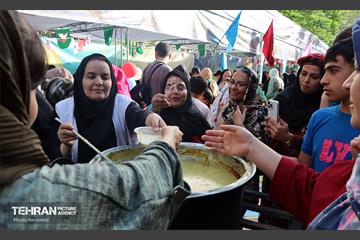 پردیس فرهنگی و موکب امام رضایی‌ها منطقه۴  21