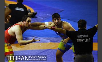 رقابت های عمومی کشتی آزاد بزرگسالان کشور