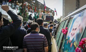 مراسم تشییع و خاکسپاری لاله های زهرایی در منطقه 5