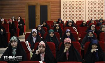 نشست جمعی از دانشجویان با شهردار تهران 8