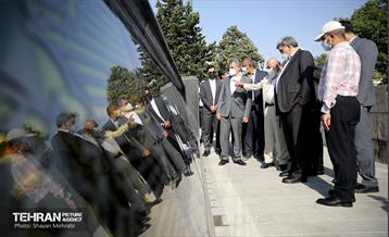 بازدید پیروز حناچی و مهدی چمران از پروژه خانه شهر(بلدیه قدیم) 14