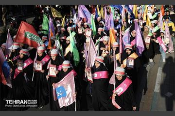 اجتماع «دختران جان‌فدای ایران» - 3 16