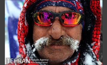 نخستین دوره مسابقات بین‌المللی «والیبال برفی» در پیست دیزین