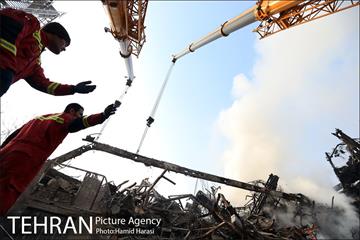 امداد رسانی در حادثه پلاسکو 30