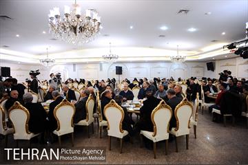 نشست صمیمانه شهردار تهران با خانواده های شهدای آتش نشان و آسیب دیدگان حادثه ساختمان پلاسکو 2