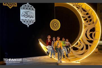 ویژه برنامه «مهمونی شهر» در باغ‌راه حضرت زهرا(س) - 4 25