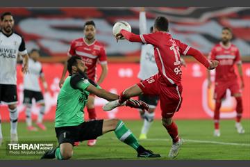 دیدار تیم های فوتبال پرسپولیس و هوادار 39