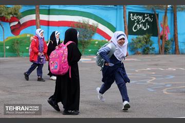 آغاز سال تحصیلی جدید در دبستان شاهد حضرت زینب(س) 61