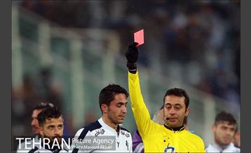 دیدار تیم های فوتبال استقلال تهران و پیکان