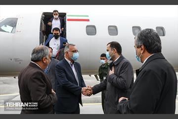 استقبال رسمی توسط معاون وزیر امور خارجه به واسطه عدم حضور وزیر در کشور، معاون اول شهرداری دوشنبه و سفیر جمهوری اسلامی ایران در تاجیکستان