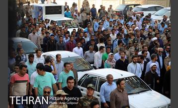 مراسم تشییع پیکر دو شهید گمنام در شهرک چیتگر 5