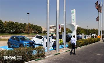 آیین بهره‌برداری از ۱۵ ایستگاه شارژ خودروهای برقی 46