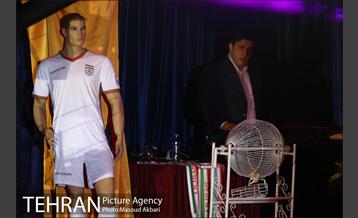 رونمایی پیراهن تیم ملی 18