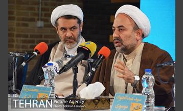 نشست گفتگو و بررسی کتاب تقاطع انقلاب  7