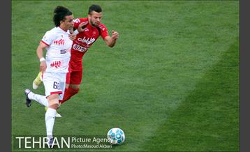 دیدار تیم های فوتبال پرسپولیس و پدیده