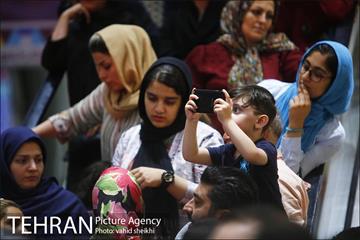 کنسرت حامد همایون در باغ کتاب 18