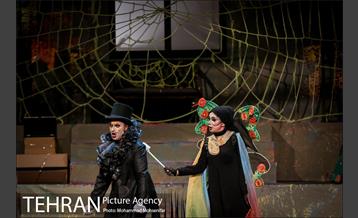 اجرای نمایش شاپرک خانوم 25