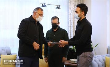 حضور شهردار تهران در منزل سردار شهید بیات 11