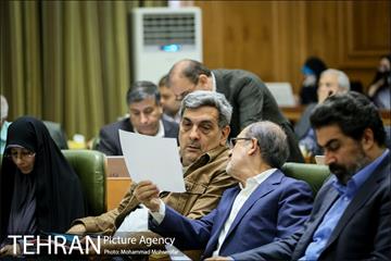 حضور شهردار تهران در صحن علنی شورا شهر 21