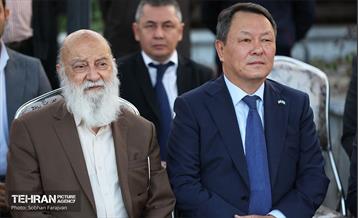 رونمایی از تندیس مولانا در میدان محمدیه 2