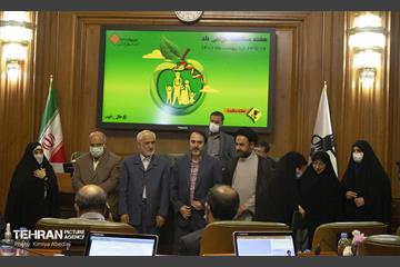 گرامیداشت هفته سلامت در صحن علنی شورای شهر و تقدیر از خانواده شهدای سلامت 19