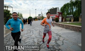 پیاده روی ۷۰۰ نفری در اراضی عباس آباد 1