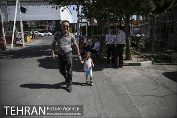 پذیرایی ایستگاه های آتش نشانی از شهروندان و دانش آموزان 4